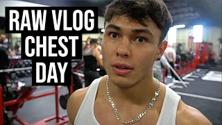 RAW VLOG CHEST DAY