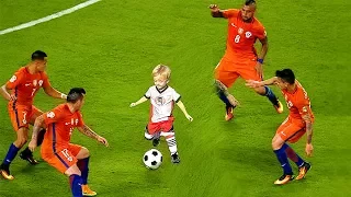 KIDS IN FOOTBALL ● FUNNY FAILS, SKILLS, GOALS #2