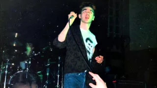 The Smiths - There Is A Light That Never Goes Out - Whitla Hall, Belfast 1986