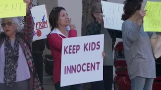 Protesters and supporters turn out at Santa Barbara drag story hour