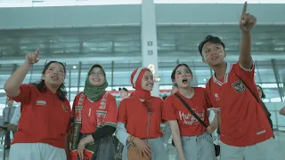 FLASHMOB ANGKLUNG BANDARA SOETTA (INDONESIA RAYA)