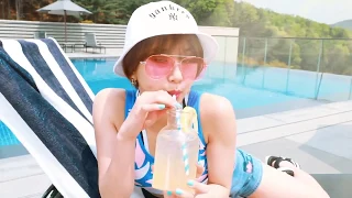 TWICE (SWIM SUIT) MLB CF