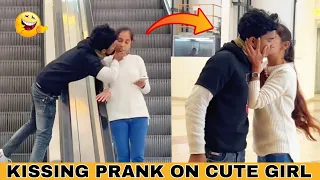 KISSING PRANK ON CUTE GIRL BEST REACTION VIDEO IN ESCALATOR PRANK PRANKSTAR VINOD