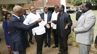 President Uhuru Kenyatta Makes Fun of "Kijana Fupi Round" MULMULWAS at Kabarak, Meeting Lonyangapuo