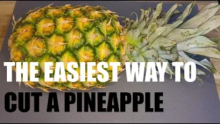 Tutorial: How to cut an pineapple fast