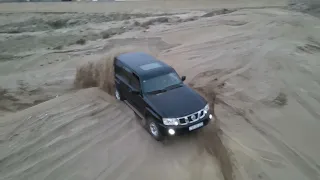 Nissan Patrol Y61 4.8 on the sand!