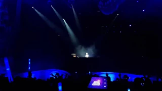 Armin van Buuren playing "Waiting" at Untold Festival 2017