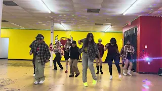 Cumbia Zumba “Se Baila Asi” Erick y su Grupo Massore