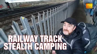 STEALTH CAMPING NEXT TO A RAILWAY TRACK / Wild camping UK / HARDLAND down jacket / SUNDERLAND