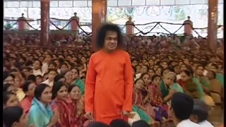 Blissful Morning Darshan | 12 March 2002 | Divine Darshan of Sri Sathya Sai Baba - Part 143