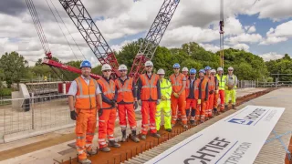 Wakefield Bridge Lift May 2016 - Time Lapse