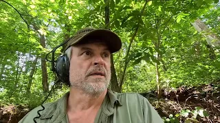 Metal Detecting Creek Reveals Silver Coins, Gettysburg Pin, And A Surprise Squirrel!