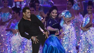 Madhuri Dixit and Salman Khan Lovely Dance performance at @BollywoodAwards | Live Concert