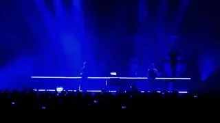 Hurts - Evelyn (Live Berlin)