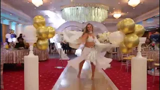 Maia Bellydancer Isis Wings