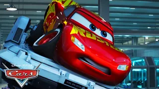 Lightning McQueen's Big Crash on the Simulator | Pixar Cars