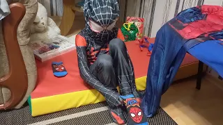 Обзор костюмов человек- паук.
