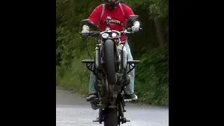 Erste Wheelie Versuche 636B Stunt 34 ps - First wheelie practice