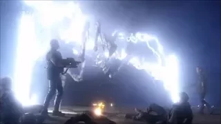 Giant Bug Zapper Versus Giant Arachnid - The General Is Alive? - Scene From 2004 Starship Troopers 2