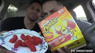 EATING FLAMIN HOT MAC N' CHEETOS @hodgetwins