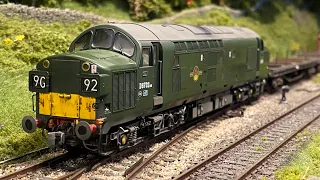 The Best OO Gauge Locomotive Ever Made? - A Look at the New Accurascale Class 37 in BR Green