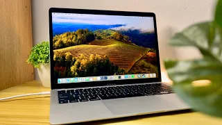Macbook Air M1 Unboxing and Review in 2024!