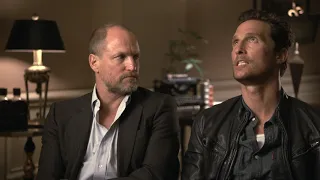 True Detective (2014) - Extras - Up Close with Matthew McConaughey and Woody Harrelson