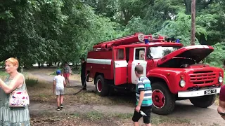 В Мелитополе тушат пожар в парке