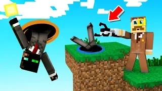 I Built a PORTAL GUN in Minecraft (Crazy Craft)