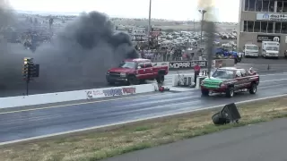 BEST diesel drag race EVER - Cummins vs Duramax