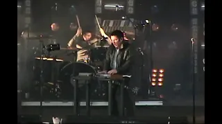 Nine Inch Nails - Terrible Lie / Now I'm Nothing Live 2009