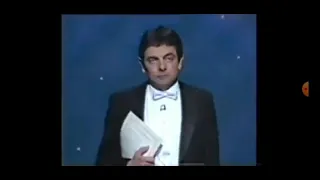 Rowan Atkinson sings the European Anthem (Beethoven's 9th Symphony) With subtitle (German)