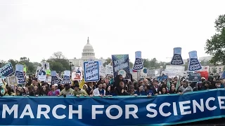 Hundreds of Thousands Take to the Streets Worldwide for the Global March for Science