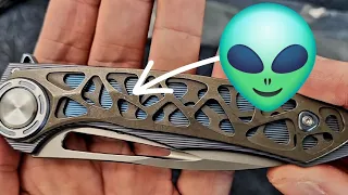 What if an ALIEN made a KNIFE?! Kevin John Venom Harpoon