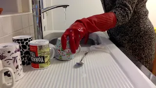 ASMR Mummy Washes Up Dishes In Red Long Rubber Gloves