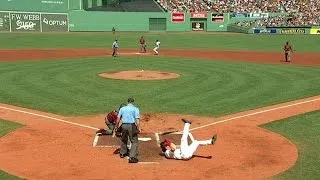 ARI@BOS: Greinke spins, throws Benintendi out at home