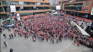 Edmonton Oilers fans sing the national anthem