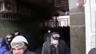 ПОСЛЕДНИЕ НОВОСТИ 19 02 2014 Силовики штурмували Кріпосний провулок