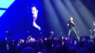 Johnny Hallyday - Je te promets (26 mars 2016 - Palais 12 - Bruxelles)