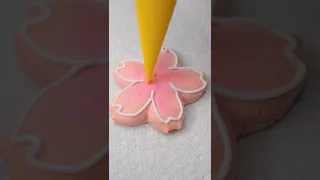 Sakura macarons 🌸 #shorts #shortsvideo #shortsfeed #baking #macaron