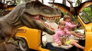 Идем в Парк Динозавров СТРАШНЫЙ ДИНОЗАВР Контактный ЗООПАРК в Динопарке GIANT LIFE SIZE Dinosaur
