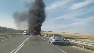 Четыре человека погибли в сгоревшей после ДТП Газели в Башкирии