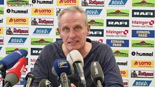 Trainer Christian Streich vom SC Freiburg und die MEGA-PERFORMANCE