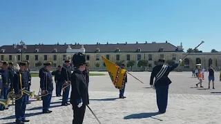 Schloss Schönbrunn - Deutschmeister-Regimentsmarsch mit den Deutschmeistern