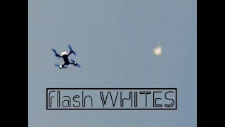 OVNI (ufo) "j'ai filmé quelque chose dans le ciel" flash WHITES#2