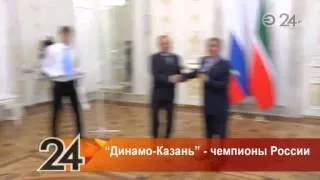 Команду по хоккею на траве «Динамо-Казань» чествовали в Казанском кремле