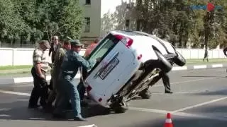 В Курске на Карла Маркса столкнулись 4 авто. На крыше снова оказалась "Приора"