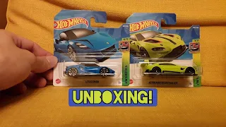 Unboxing Hot Wheels Lotus Emira & Aston Martin Vantage GTE!