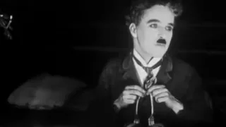 The Gold Rush - Charles Chaplin (1925) - Oceana Roll Dance