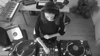 amelie lens vinyl only podcast 28 11 2017